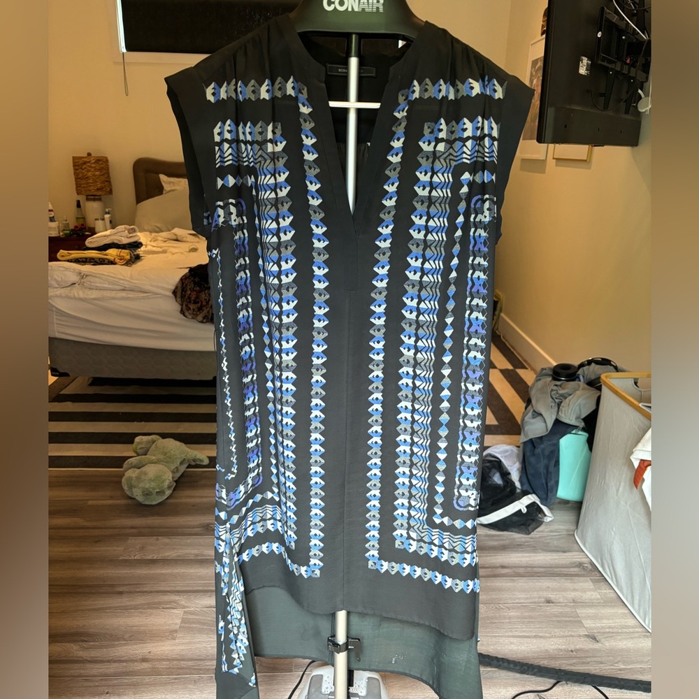 BCBG M flowy little shift dress